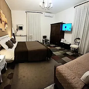 Casa Ferrari Testaccio E Trastevere Wi-fi Free , Rome Italie