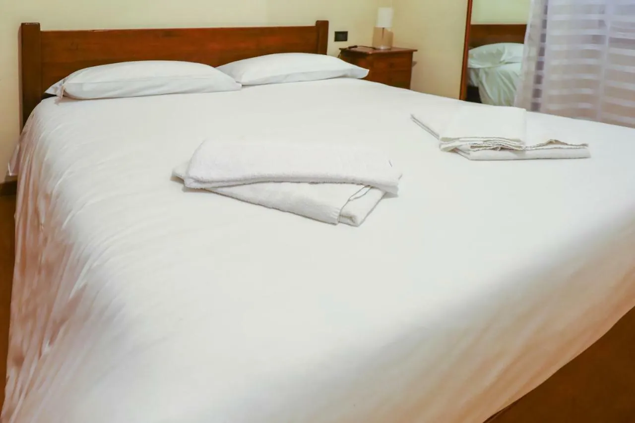 Apartamento Primopiano - Ciardi Milán 0*,